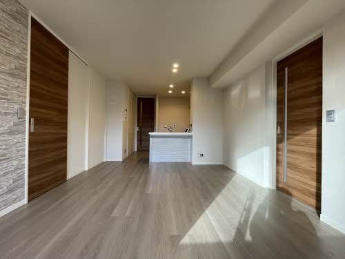 �y���ԁE���r���O�z�@